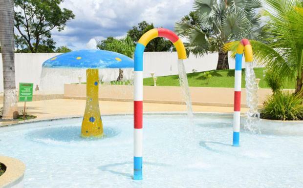 Encontro Das Aguas Caldas - Cortesia Ingressos Da Rede Wam Opcoes Water Park, Nautico E Clube Prive Caldas Novas Bagian luar foto